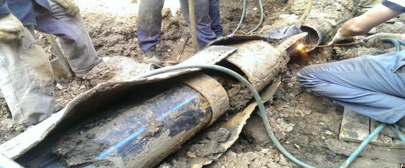 Прокладка труб в земле